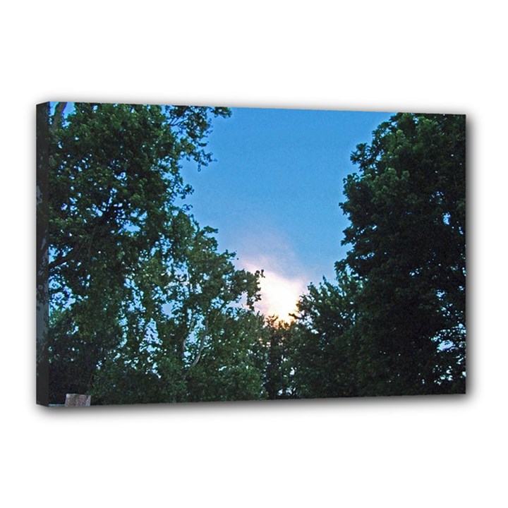 Coming Sunset Accented Edges Canvas 18  x 12  (Framed)