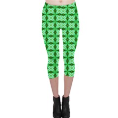 Green Abstract Tile Pattern Capri Leggings 