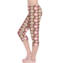 Cute Floral Pattern Capri Leggings  View3