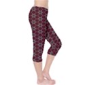 Cute Pretty Elegant Pattern Capri Leggings  View4