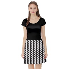 Black And White Chevron Short Sleeve Skater Dresses