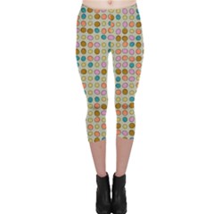 Retro Dots Pattern Capri Leggings