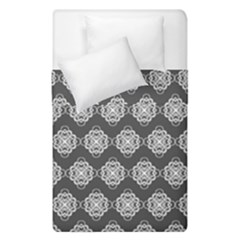 Abstract Knot Geometric Tile Pattern Duvet Cover (single Size) by GardenOfOphir