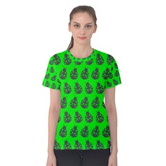 Ladybug Vector Geometric Tile Pattern Women s Cotton Tees