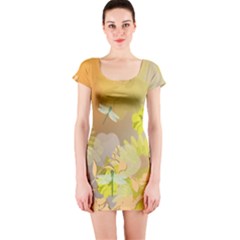 Beautiful Yellow Flowers With Dragonflies Short Sleeve Bodycon Dresses