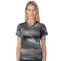 Women s V-neck Sport Mesh Tee