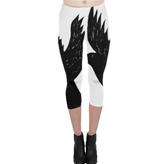 Hovering Crow Capri Leggings