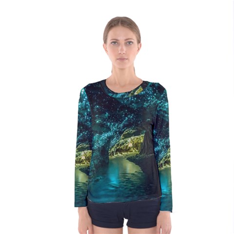 Waitomo Glowworm Women s Long Sleeve T-shirts by trendistuff