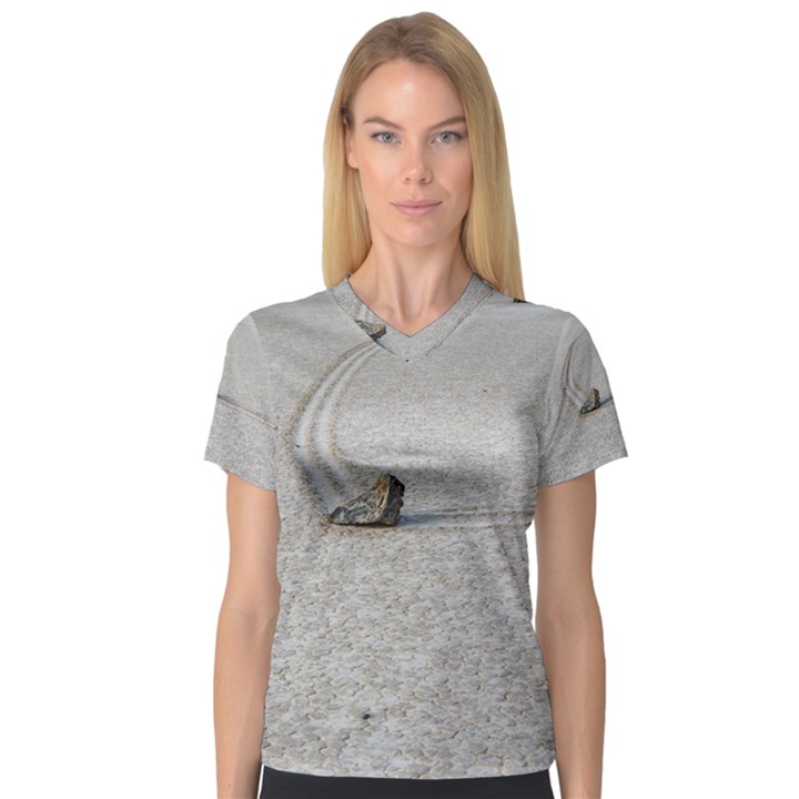 SAILING STONES Women s V-Neck Sport Mesh Tee