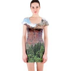 Upper Emerald Trail Short Sleeve Bodycon Dresses