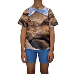 Capital Reefs Kid s Short Sleeve Swimwear