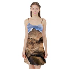 Capital Reefs Satin Night Slip by trendistuff