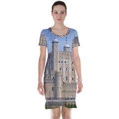 Tower Of London 2 Short Sleeve Nightdresses