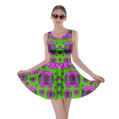  Ladies Looking At Beauty And Love Skater Dress