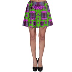  Ladies Looking At Beauty And Love Skater Skirt