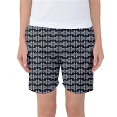 Black White Tiki Pattern Women s Basketball Shorts