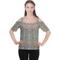 Colors For Peace And Lace In Rainbows In Decorative Style Women s Cutout Shoulder Tee