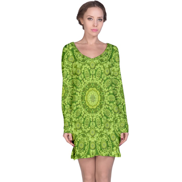 Magic Flowers In  The Deep Valley Of Paradise Long Sleeve Nightdress