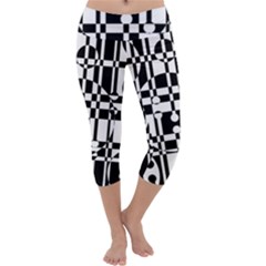 Black and white pattern Capri Yoga Leggings