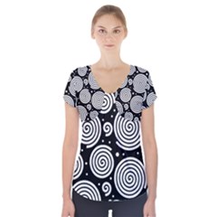 Black And White Hypnoses Short Sleeve Front Detail Top by Valentinaart