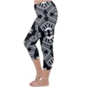 2016 13 9  13 35 16[ p[  Capri Winter Leggings  View2