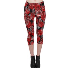 Red Abstract Decor Capri Leggings 