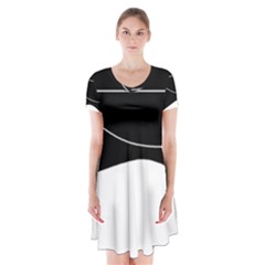 Black And White Short Sleeve V-neck Flare Dress