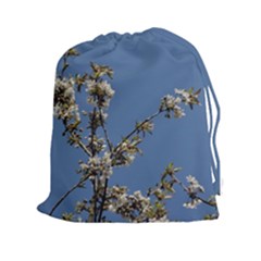 White Cherry Flowers And Blue Sky Drawstring Pouches (xxl)