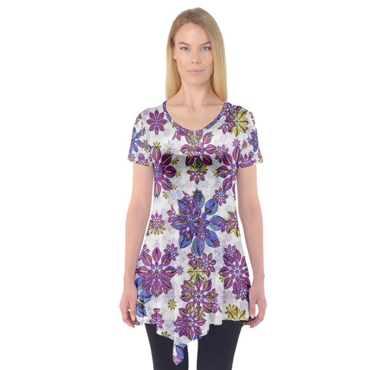 Stylized Floral Ornate Short Sleeve Tunic 