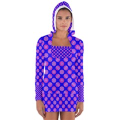 Bright Mod Pink Circles On Blue Women s Long Sleeve Hooded T-shirt