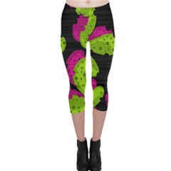 Decorative Leafs  Capri Leggings 