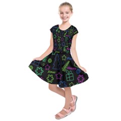 Decorative Xmas Pattern Kids  Short Sleeve Dress by Valentinaart