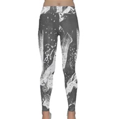 Building Fighting Grey White Z Classic Yoga Leggings by momoswave