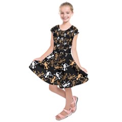 Brown Lizards Pattern Kids  Short Sleeve Dress by Valentinaart