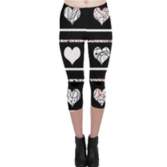 Elegant Harts Pattern Capri Leggings 