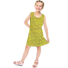 Heart Circle Star Seamless Pattern Kids  Tunic Dress by Amaryn4rt