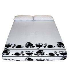 Simple Black And White Design Fitted Sheet (queen Size)