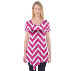 Chevrons Stripes Pink Background Short Sleeve Tunic 