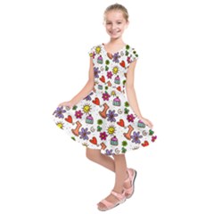 Doodle Pattern Kids  Short Sleeve Dress