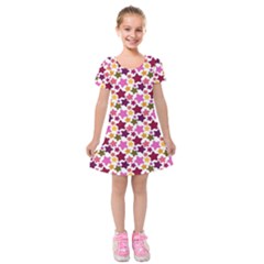 Christmas Star Pattern Kids  Short Sleeve Velvet Dress by Nexatart