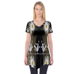 Daisy Bird  Short Sleeve Tunic  by Nexatart