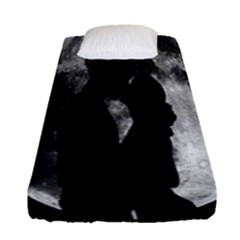 Silhouette Of Lovers Fitted Sheet (single Size) by Nexatart