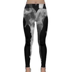 Silhouette Of Lovers Classic Yoga Leggings by Nexatart