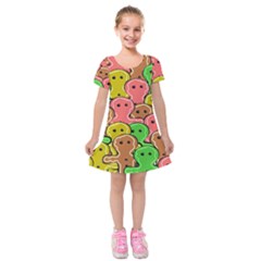 Sweet Dessert Food Gingerbread Men Kids  Short Sleeve Velvet Dress by Nexatart