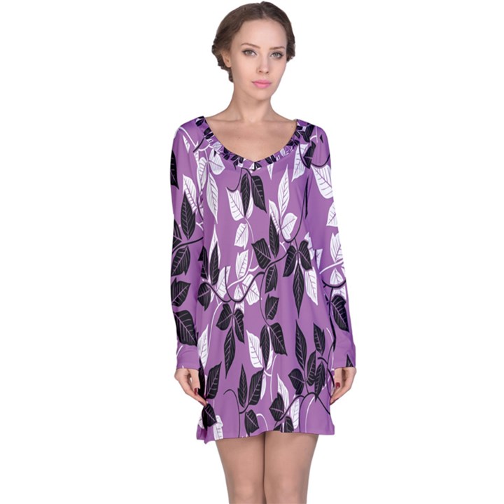 Floral Pattern Background Long Sleeve Nightdress