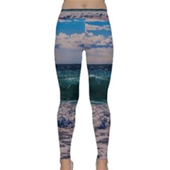 Wave Foam Spray Sea Water Nature Classic Yoga Leggings