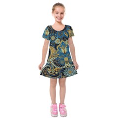 Retro Ethnic Background Pattern Vector Kids  Short Sleeve Velvet Dress by Amaryn4rt