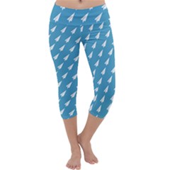 Air Pattern Capri Yoga Leggings