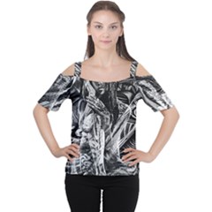 Gray Girl  Women s Cutout Shoulder Tee