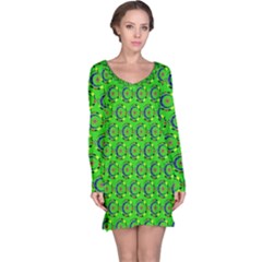 Green Abstract Art Circles Swirls Stars Long Sleeve Nightdress